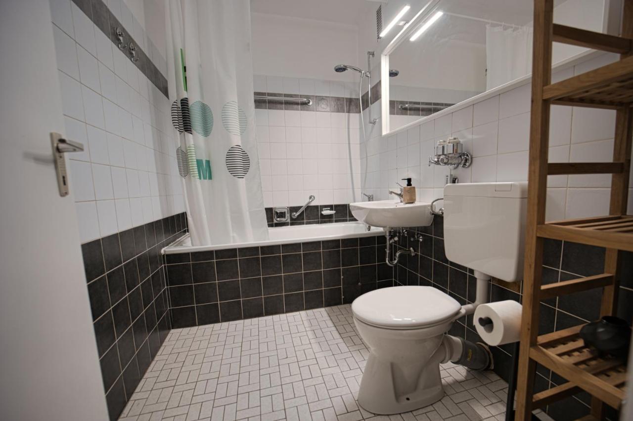 Ferienwohnung HejU - Luxury Aussicht - Kingsize Bed - Kitchen - Bathtub Lübeck Exterior foto
